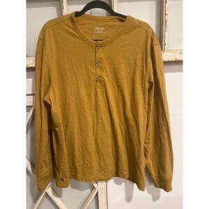 UnTuckit size XL mustard yellow henley shirt